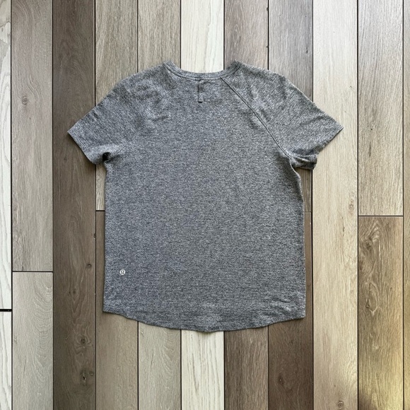 Lululemon Athletica License To Train Women’s Classic-Fit T-Shirt | Size: 12 | - Picture 2 of 7